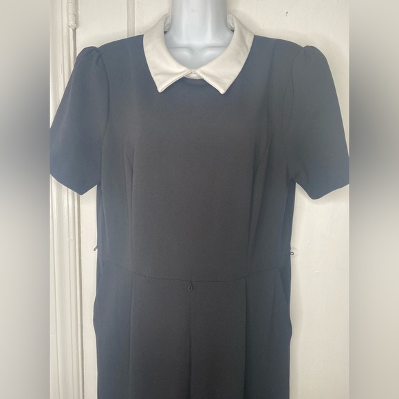Tommy Hilfiger Collared Black/Cream Wide-Leg Short Sleeves Jumpsuit - Picture 5 of 13